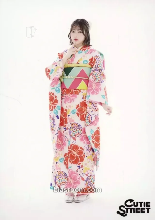 Cutie Street - Haruka Sakuraba - 5 Photo set - Furisode 2025 Edition Other trading card