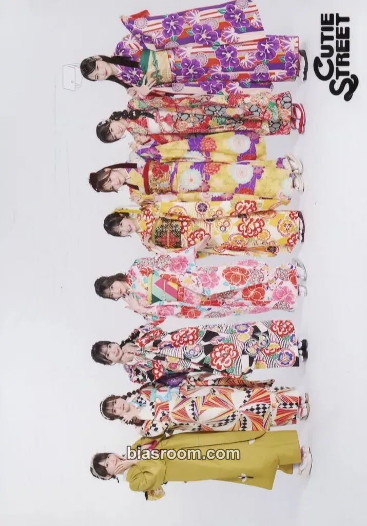 5 Photo set - Furisode 2025 Edition Photocard - Cutie Street - Cutie Street K-pop photocard