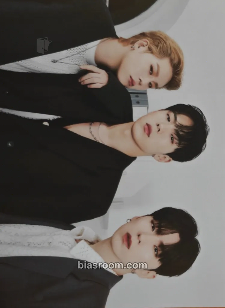 8th Fanclub Membership Photocard - MONSTA X - MONSTA X K-pop photocard