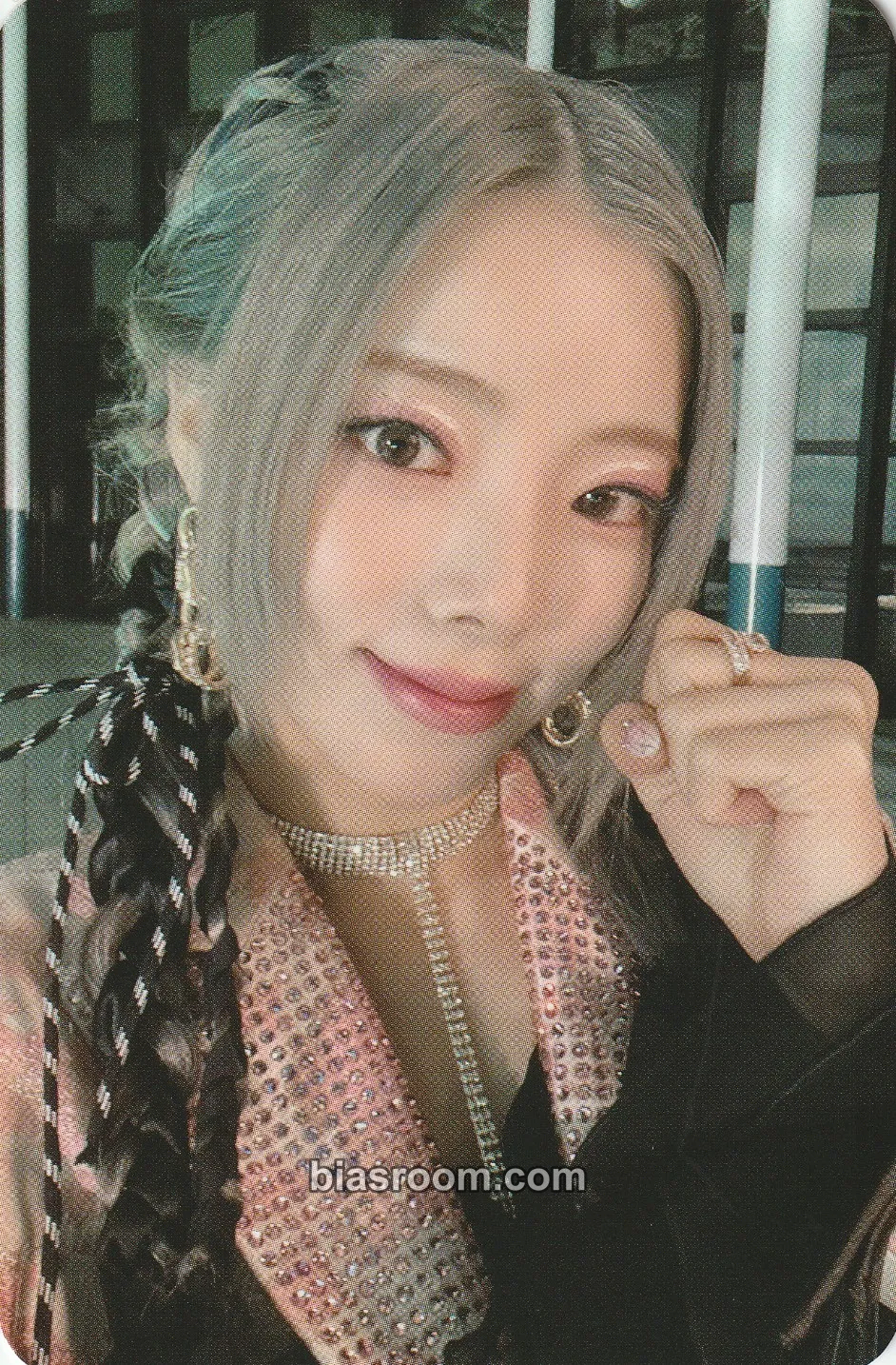 Na Goeun Cabin Fever Photocard - PURPLE KISS - PURPLE KISS K-pop photocard