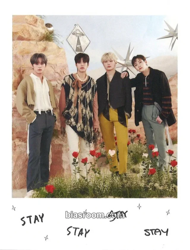 Stray Kids - Bang Chan & Lee Know & Seungmin - 2023 Japan Season's Greetings - S-318 Other season's greetings purchase benefit sony music japan supplemental jpfc (japan fanclub) polaroid non-standard size