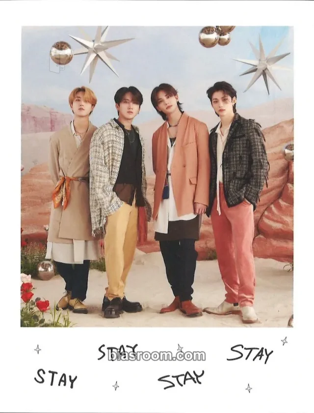 Stray Kids - HAN & Hyunjin & Felix - 2023 Japan Season's Greetings - S-318 Other season's greetings supplemental sony music japan jpfc (japan fanclub) purchase benefit polaroid non-standard size