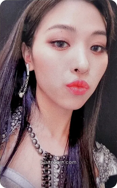 Ryujin CHECKMATE Photocard - ITZY - ITZY K-pop photocard