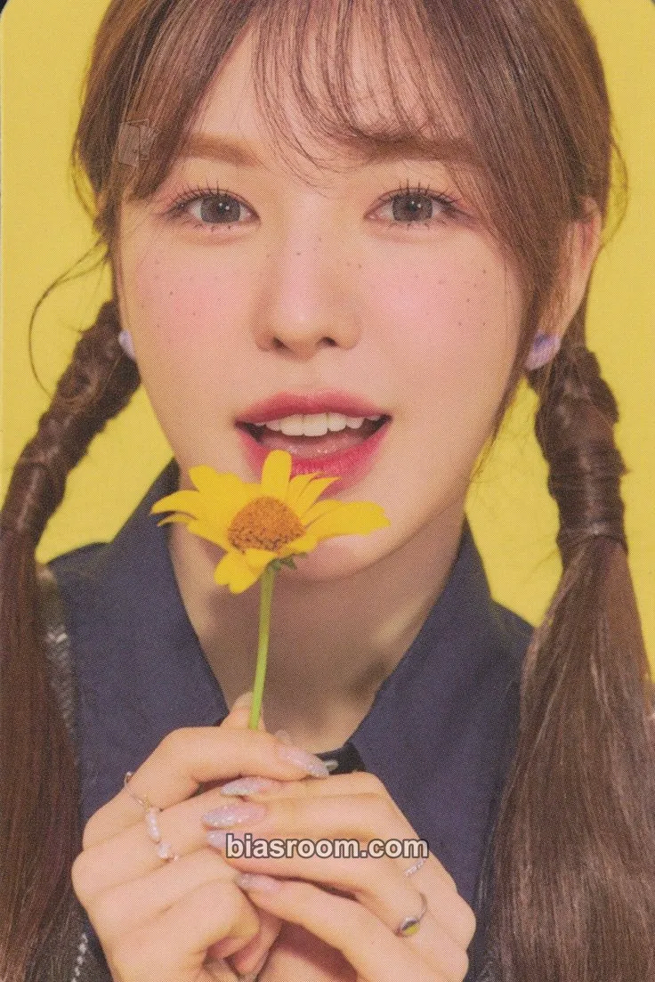 Wendy 2023 Season's Greetings Photocard - Red Velvet - Red Velvet K-pop photocard