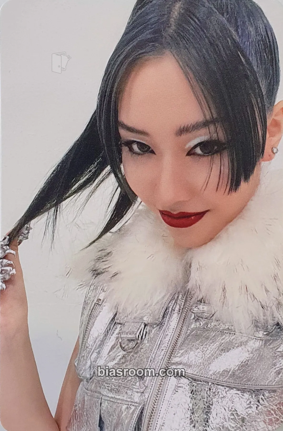 MAYA XG FIRST WORLD TOUR: THE FIRST HOWL Photocard - XG - XG K-pop photocard