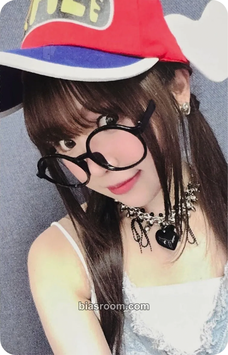Yuna Drama Queen Photocard - LOVEONE - LOVEONE K-pop photocard