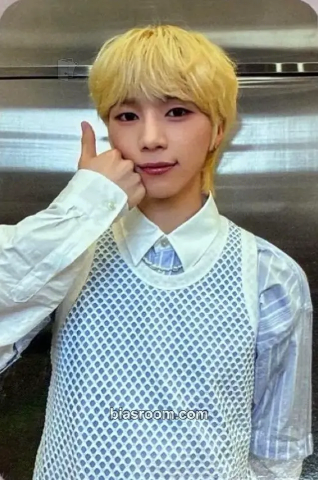 So Geon Japan Debut 1st Anniversary Pop-up Store "1st SCOOP" Photocard - NEXZ - NEXZ K-pop photocard