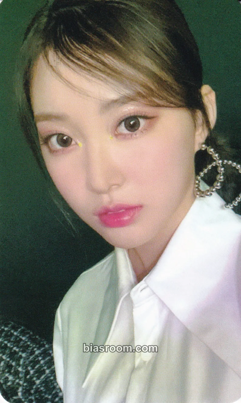 Zoa Play Game : Awake Photocard - Weeekly - Weeekly K-pop photocard