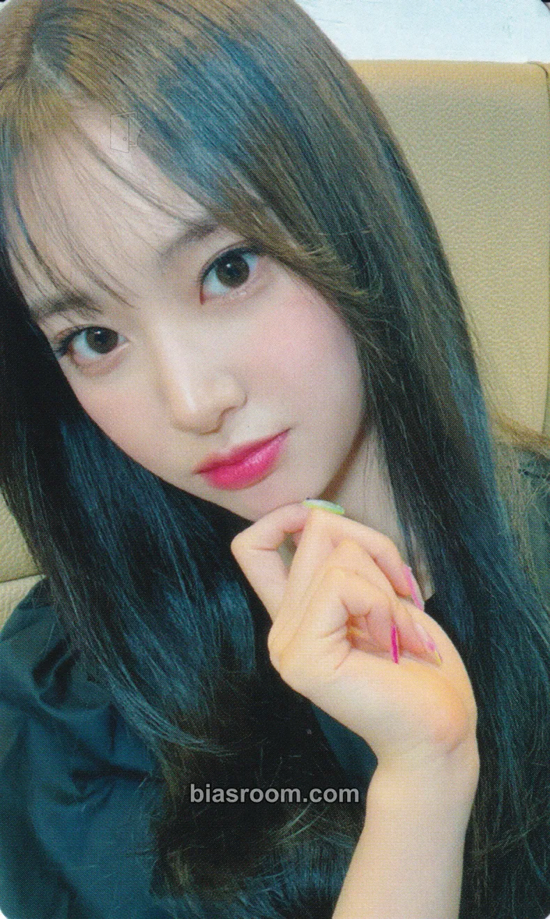 Zoa Play Game : Awake Photocard - Weeekly - Weeekly K-pop photocard
