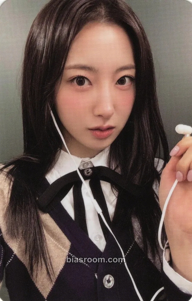 Riina Lovechapter Photocard - H1-KEY - H1-KEY K-pop photocard