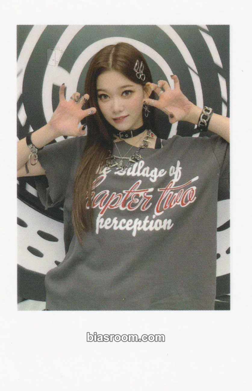 Tsuki The Billage of Perception: Chapter Two Photocard - Billlie - Billlie K-pop photocard