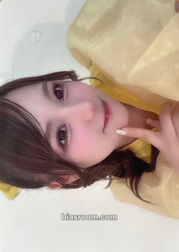 Risa Furusawa -KAWAII LAB. 3rd Anniversary Special Live Official Goods Photocard - Cutie Street - Cutie Street K-pop photocard