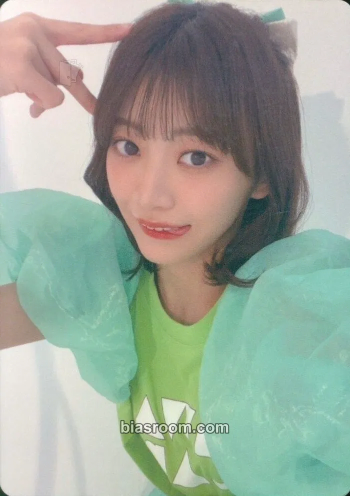Kana Itakura -KAWAII LAB. 3rd Anniversary Special Live Official Goods Photocard - Cutie Street - Cutie Street K-pop photocard