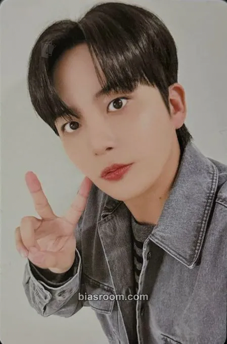 Jongho Japan Fan Club 6th Debut Anniversary Lottery Photocard - ATEEZ - ATEEZ K-pop photocard