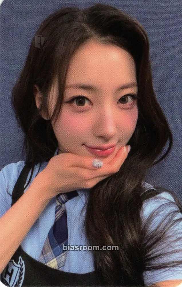 Riina Lovechapter Photocard - H1-KEY - H1-KEY K-pop photocard