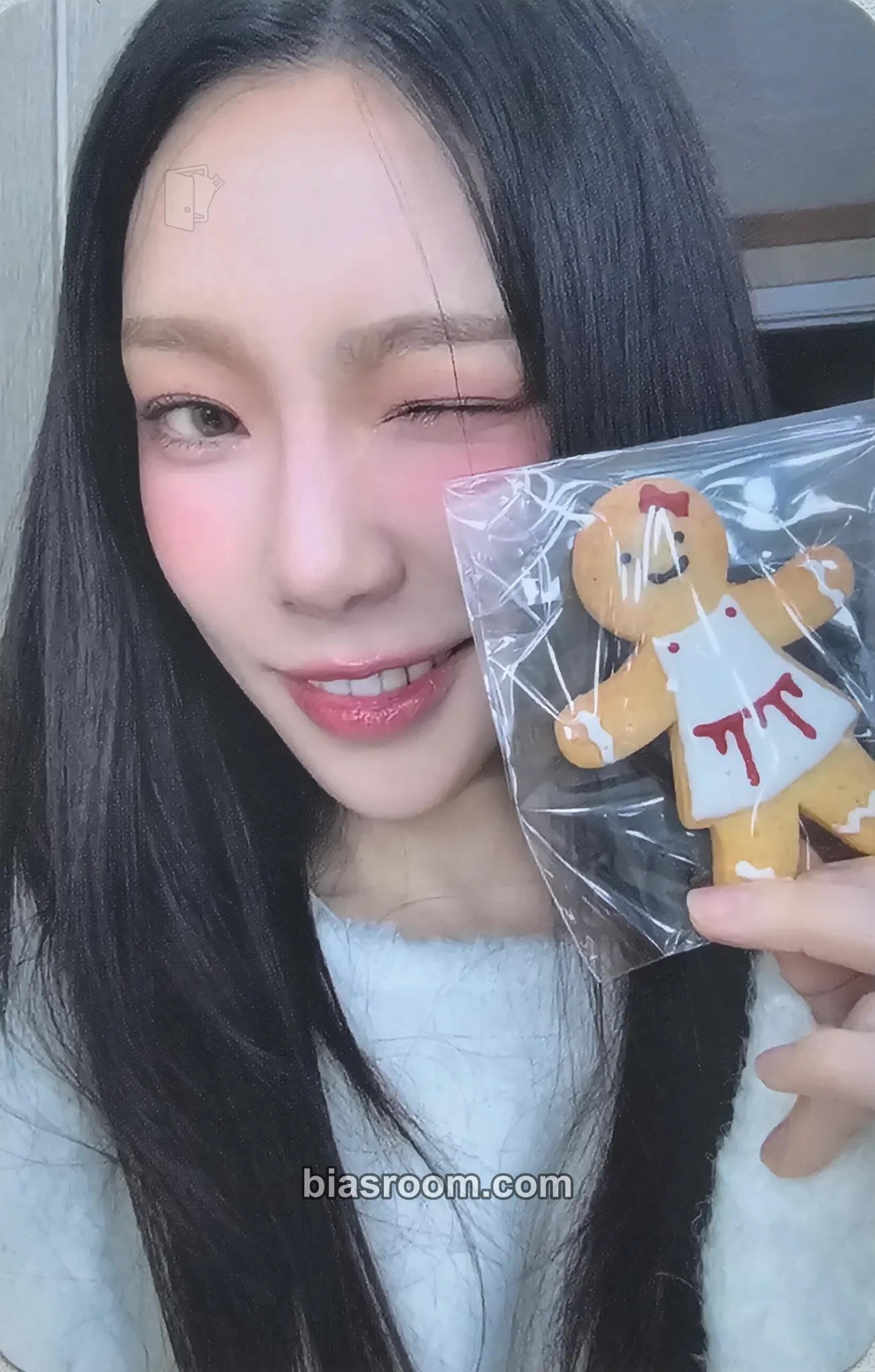 Taeyeon Pink Christmas Photocard - Girls' Generation - Girls' Generation K-pop photocard