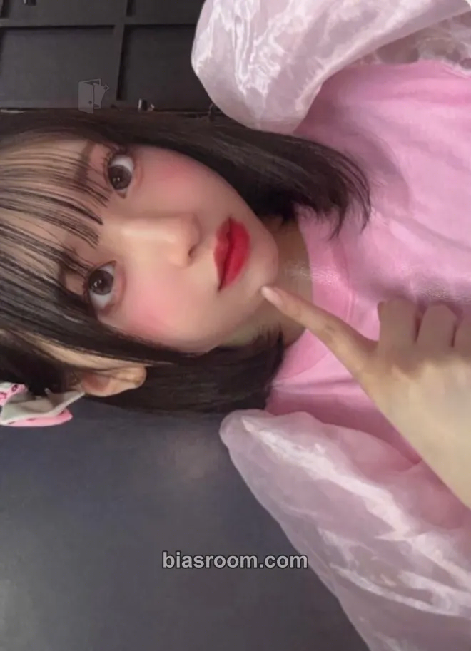 Haruka Sakuraba -KAWAII LAB. 3rd Anniversary Special Live Official Goods Photocard - Cutie Street - Cutie Street K-pop photocard