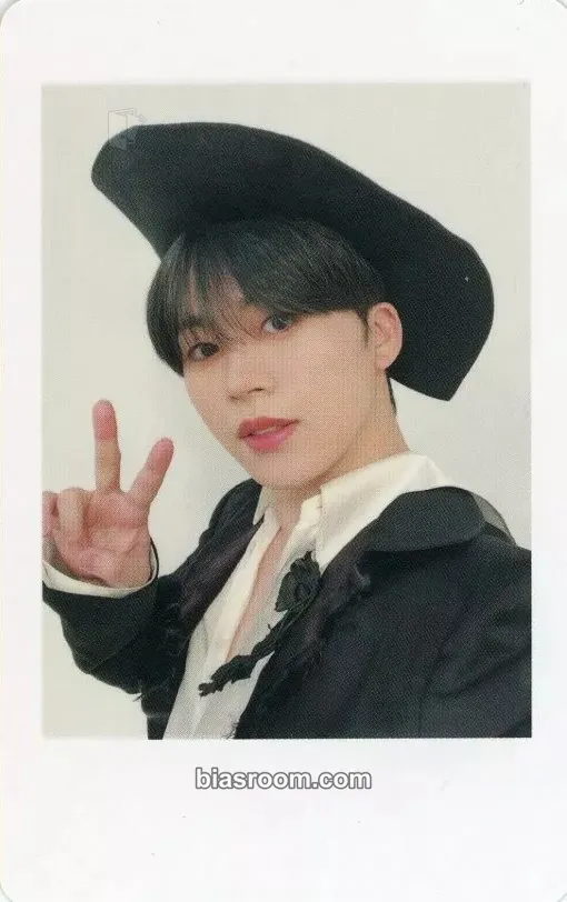 Syoya Kimata JO1 in Wonderland Exhibition Photocard - JO1 - JO1 K-pop photocard