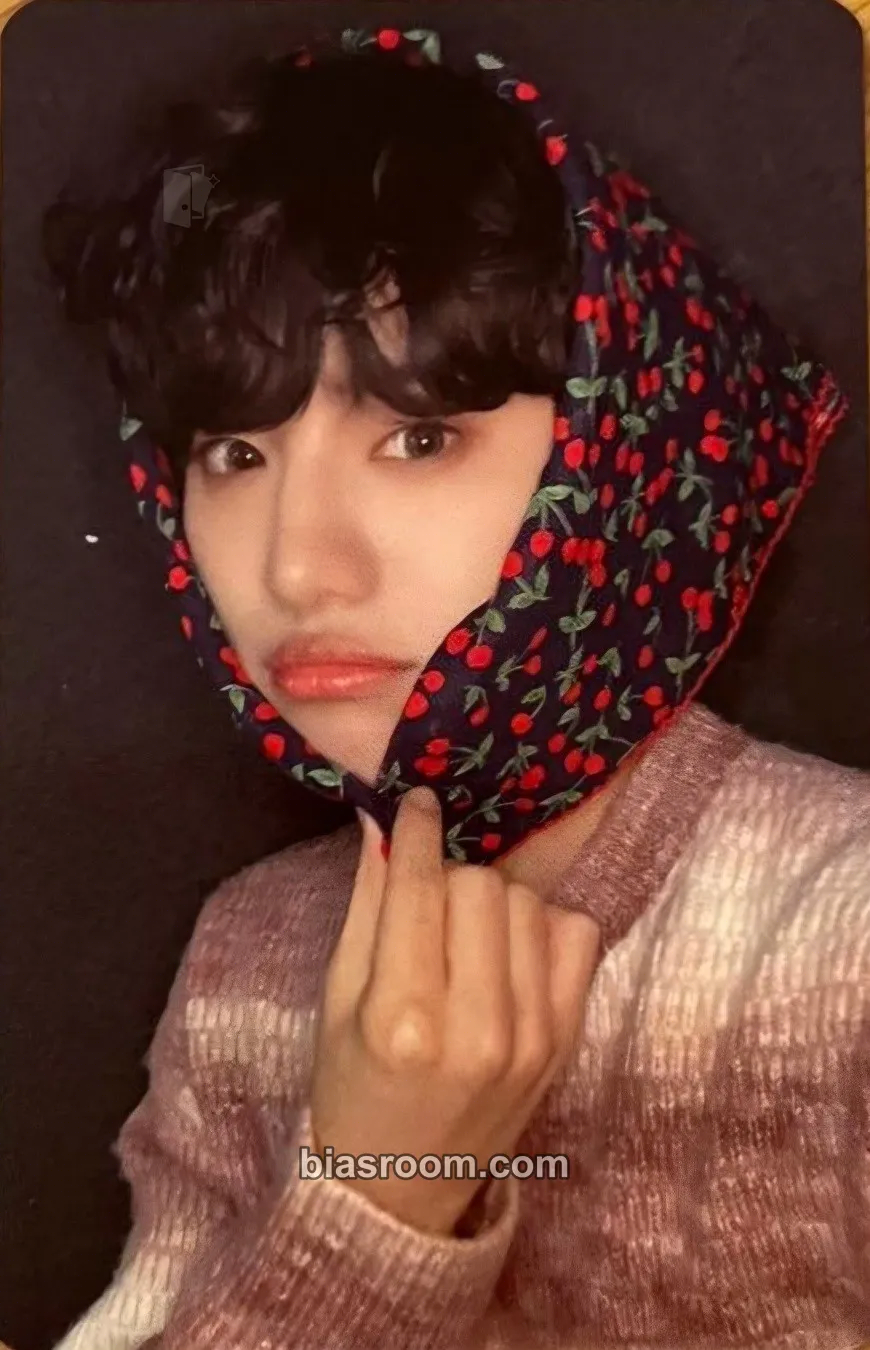 Mill Things I Can’t Say LOve Photocard - OnlyOneOf - OnlyOneOf K-pop photocard