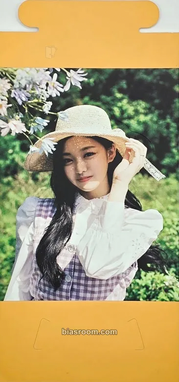 HyunJin 2020 Summer Package: LOONA Island Photocard - LOONA - LOONA K-pop photocard