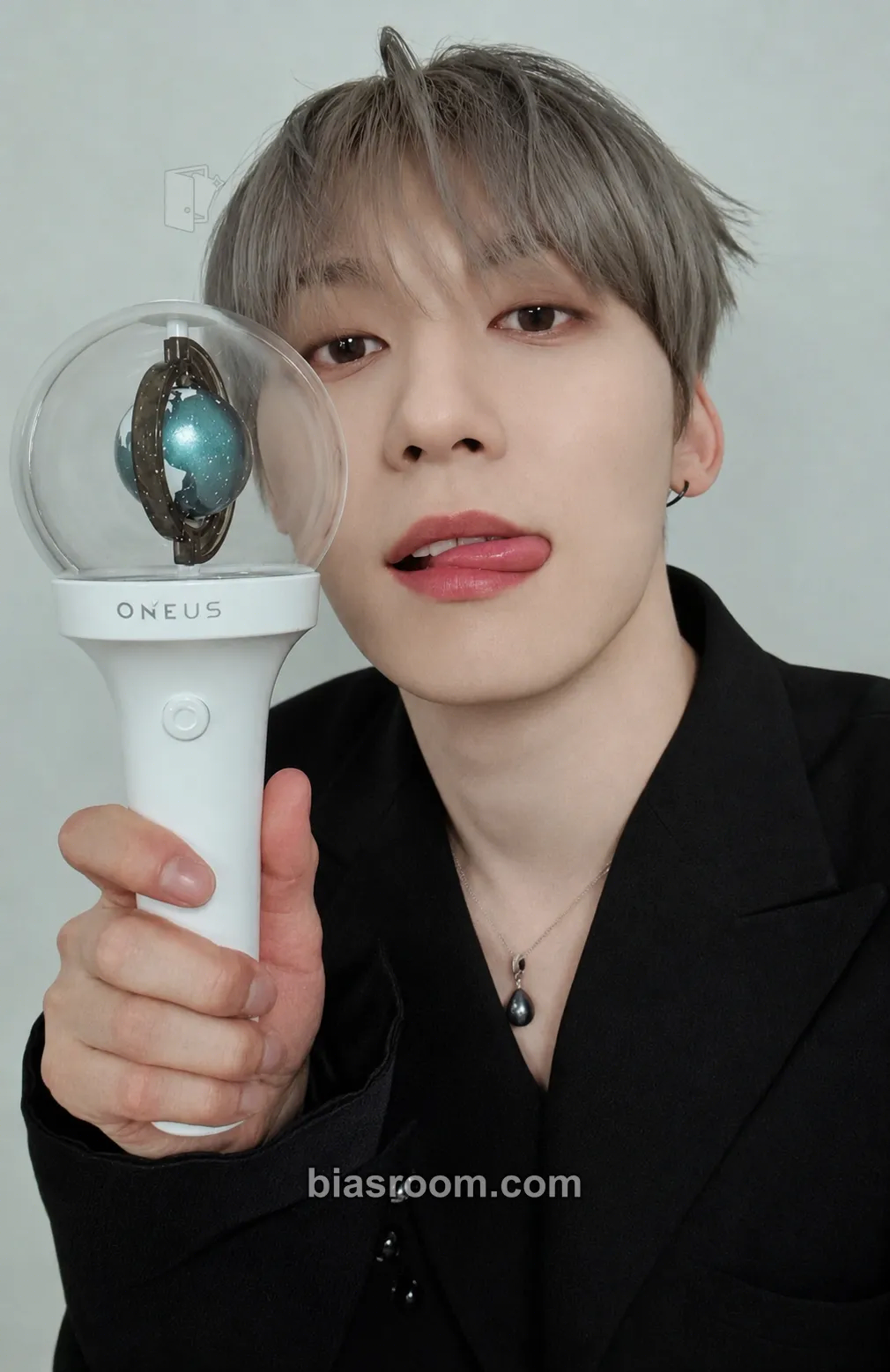 Keonhee La Dolce Vita Photocard - ONEUS - ONEUS K-pop photocard