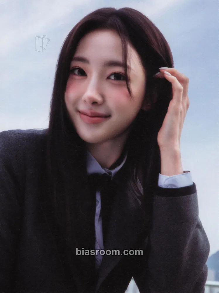 Riina Lovechapter Photocard - H1-KEY - H1-KEY K-pop photocard