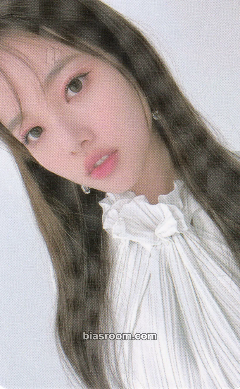 Soojin Play Game : Awake Photocard - Weeekly - Weeekly K-pop photocard