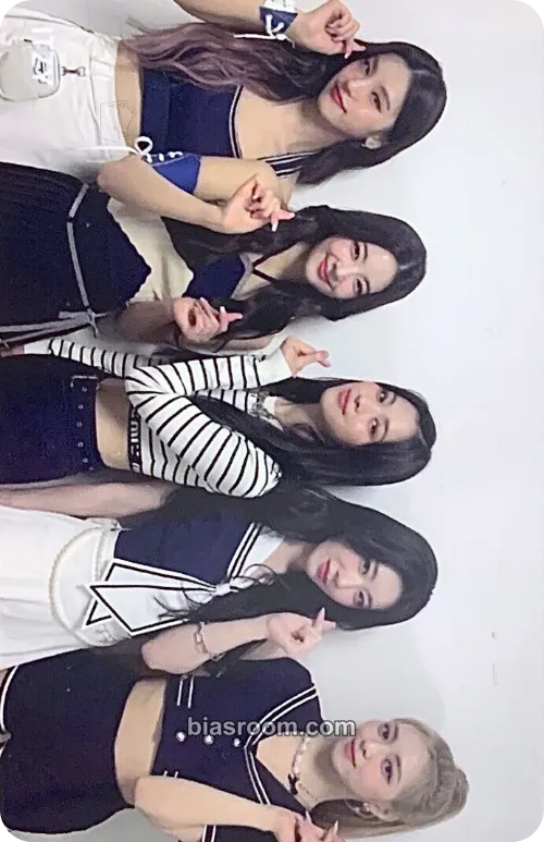 Shinhan JYP Fan's EDM Check Card Photocard - ITZY - ITZY K-pop photocard