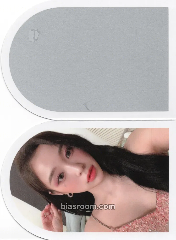 Gahyun 2023 Season's Greetings Photocard - Dreamcatcher - Dreamcatcher K-pop photocard
