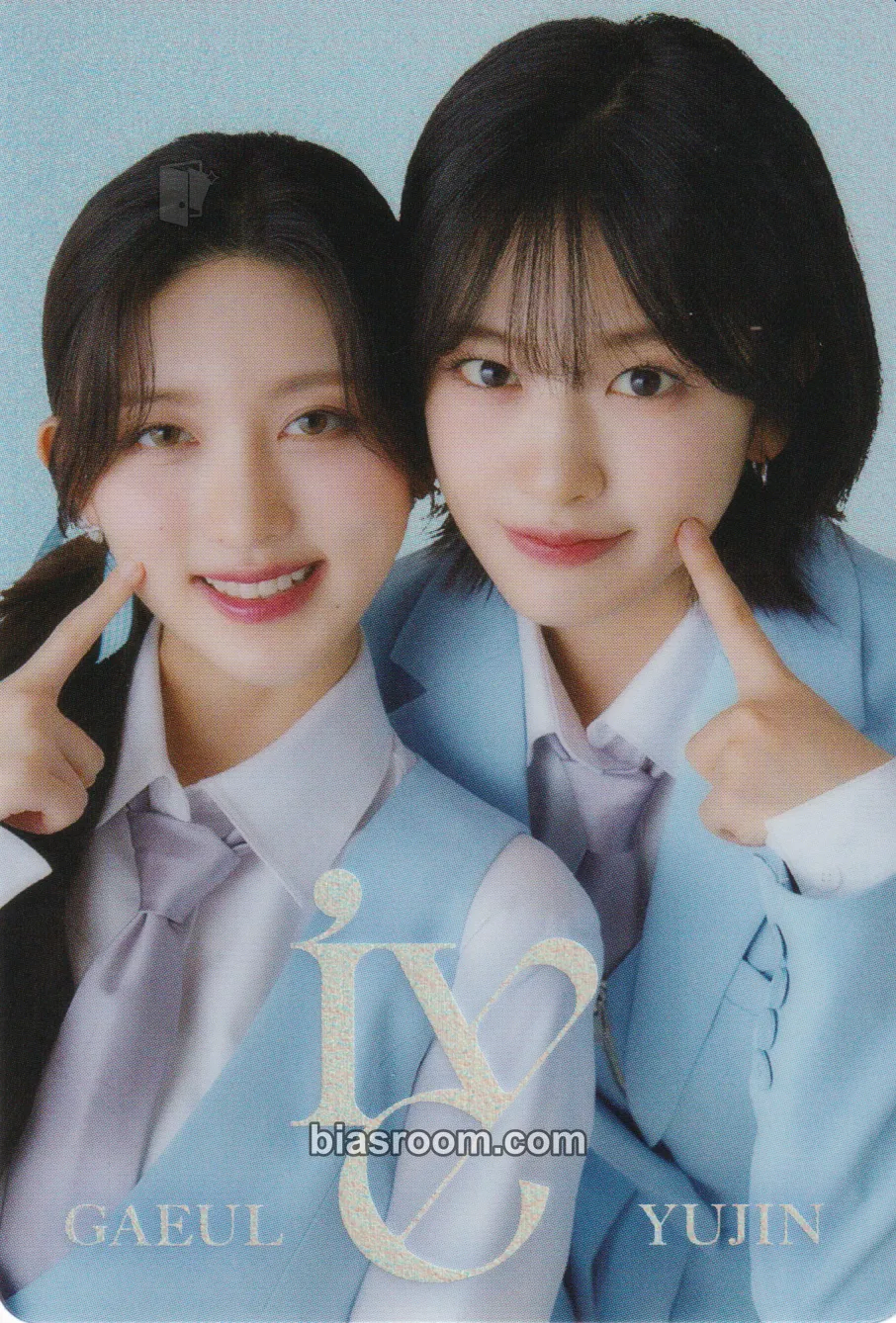 IVE FROM STARSHIP ENTERTAINMENT WITH AMUSE WAFER Photocard - IVE - IVE K-pop photocard