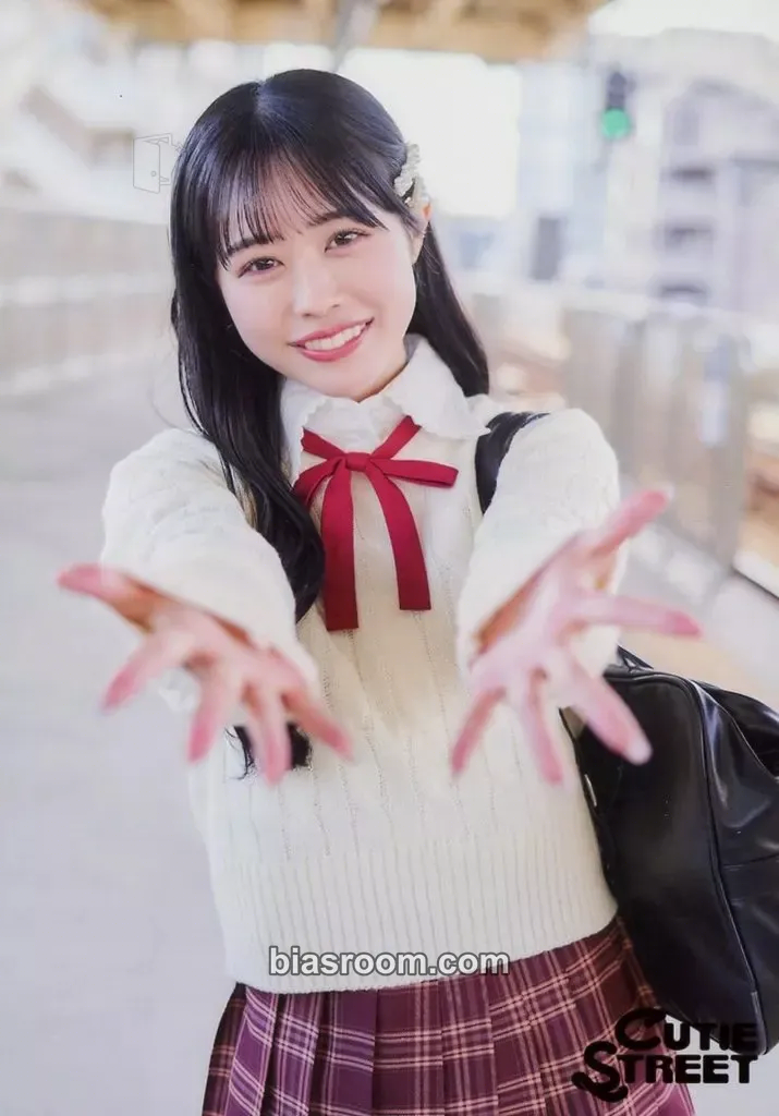 Aika Sano 5 Photo Set -Love Train Edition- Photocard - Cutie Street - Cutie Street K-pop photocard
