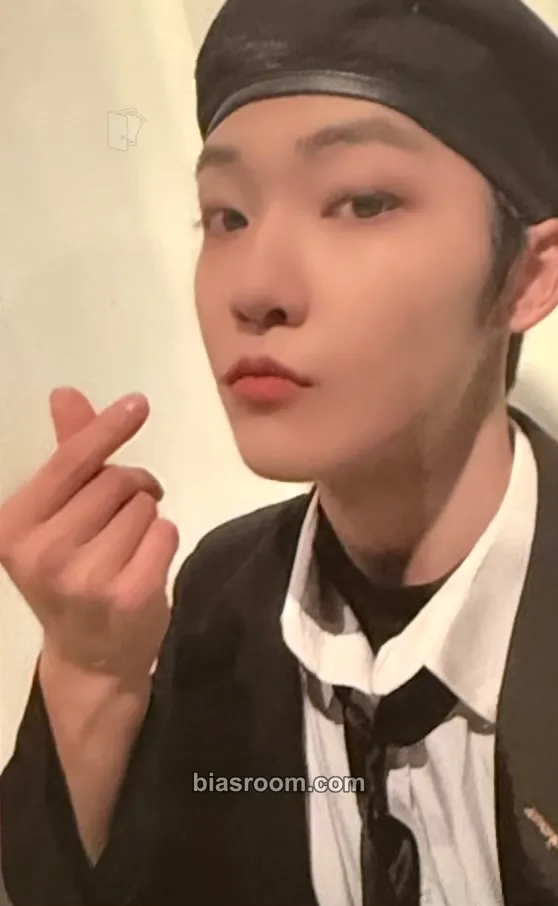 Kevin Chase Photocard - THE BOYZ - THE BOYZ K-pop photocard