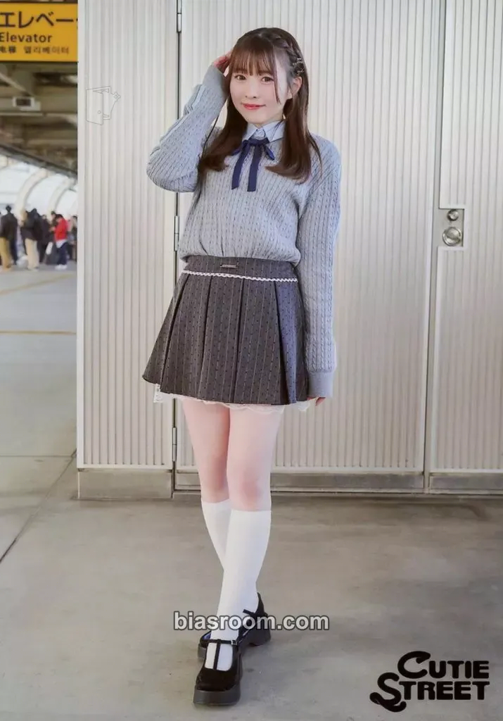 Miyu Umeda 5 Photo Set -Love Train Edition- Photocard - Cutie Street - Cutie Street K-pop photocard
