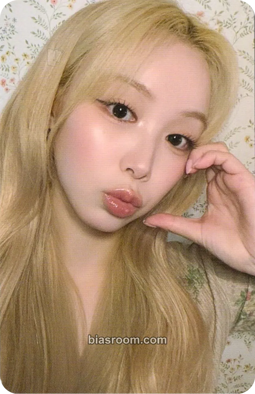 Suhyeon The Collective Soul and Unconscious: Chapter Two Photocard - Billlie - Billlie K-pop photocard