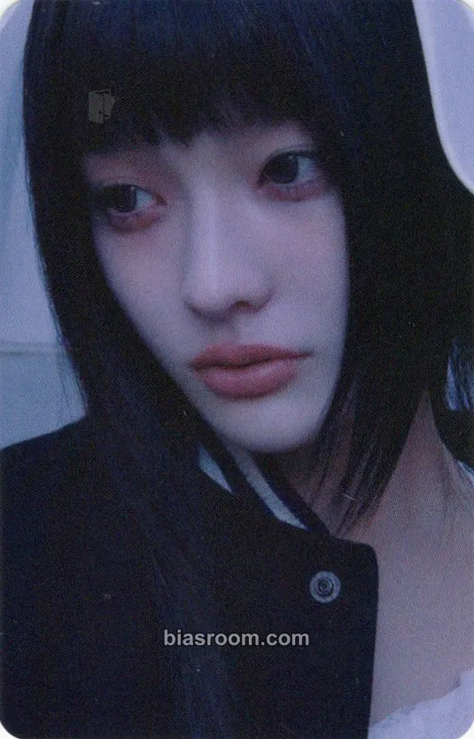 Iroha MAMIHLAPINATAPAI Photocard - ILLIT - ILLIT K-pop photocard