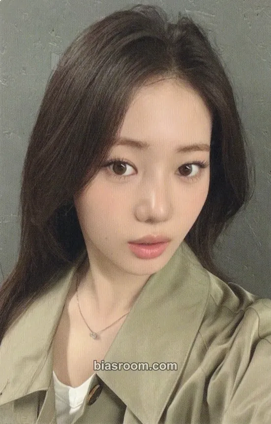 Rora CHOOM Photocard - BABYMONSTER - BABYMONSTER K-pop photocard