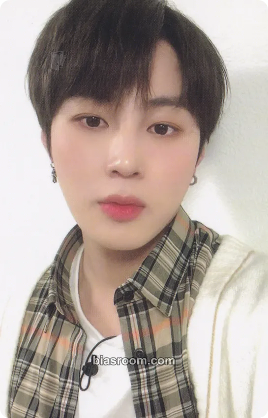 Ha Sung Woon Rewind:Blossom Photocard - Ha Sung Woon K-pop photocard