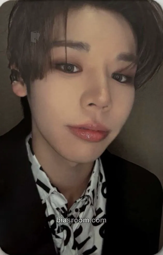 Juyeon 01 Photocard - V01D - V01D K-pop photocard