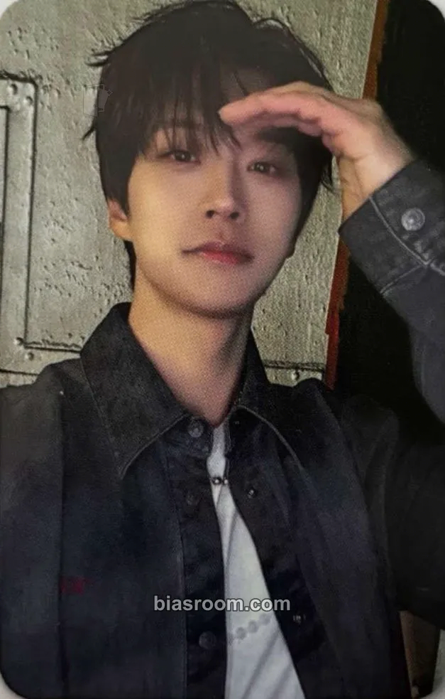 Uchan 01 Photocard - V01D - V01D K-pop photocard