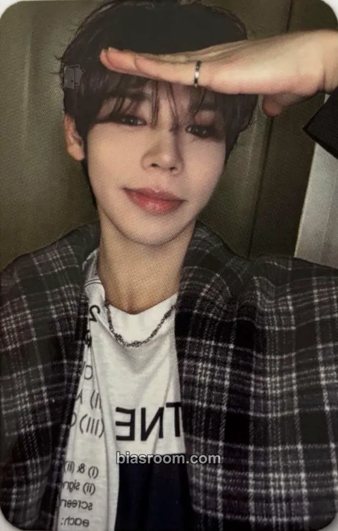 Juyeon 01 Photocard - V01D - V01D K-pop photocard