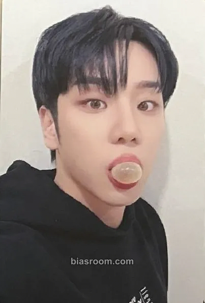 Kim Byeongkwan A.C.E 2025 SEASONS GREETINGS: A Peek Into Squad A.C.E Photocard - A.C.E - A.C.E K-pop photocard