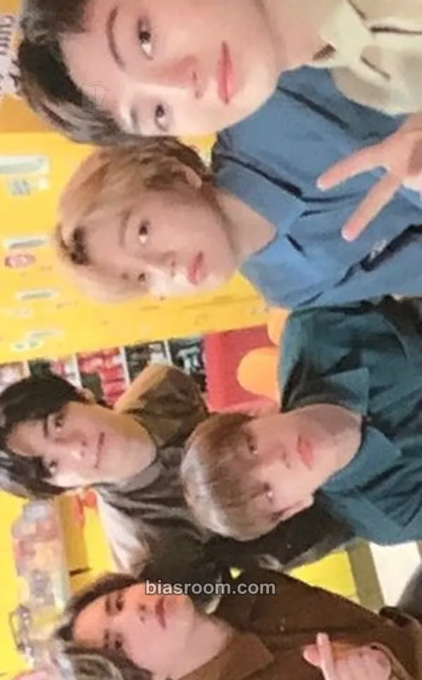 A.C.E 2021 Valentine's Day Photocard - A.C.E - A.C.E K-pop photocard