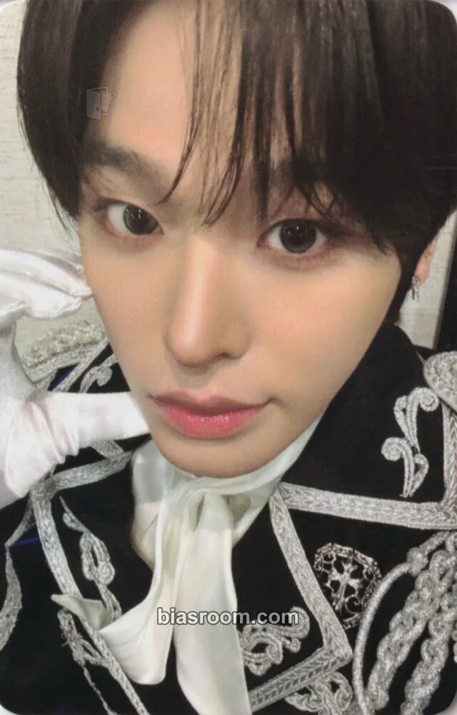 Riku 2ND ANNIVERSARY FANMEETING <6명의 왕자가 나에게 청혼을 하면 곤란한데요> (Help! All Six Princes Are Trying to Propose to Me) Photocard - NCT WISH - NCT WISH K-pop photocard