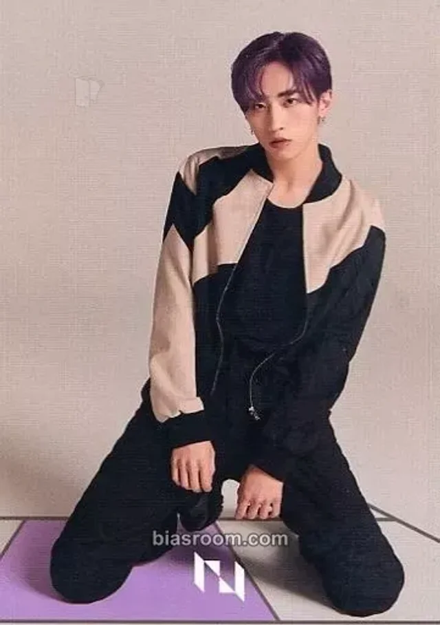 INI - Xu Fengfan - M Album album photocard trading card standard version