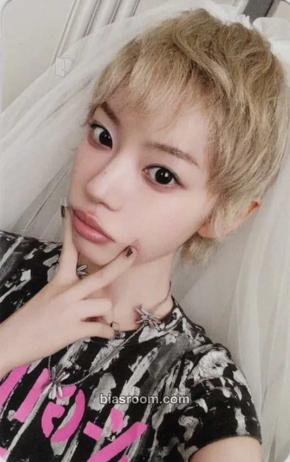 Moka MAMIHLAPINATAPAI Photocard - ILLIT - ILLIT K-pop photocard