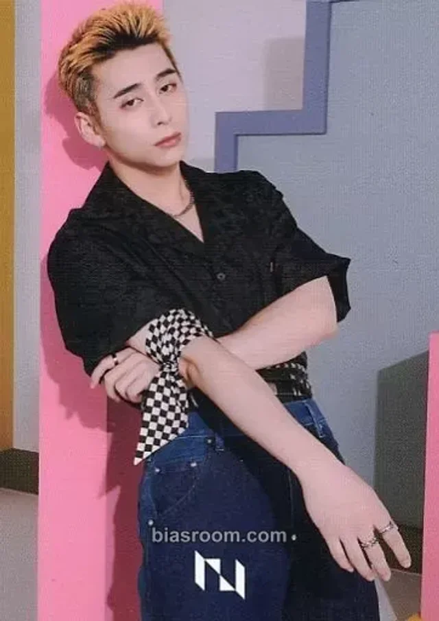 INI - Hiroto Nishi - M Album album photocard trading card B version