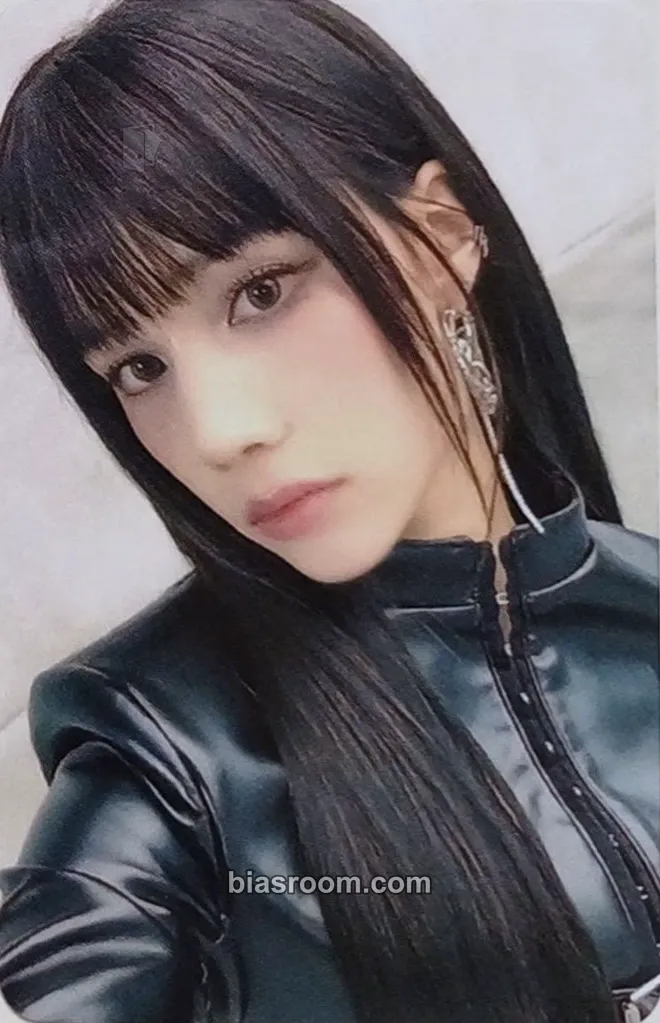 Huening Bahiyyih Crack Code Photocard - Kep1er - Kep1er K-pop photocard