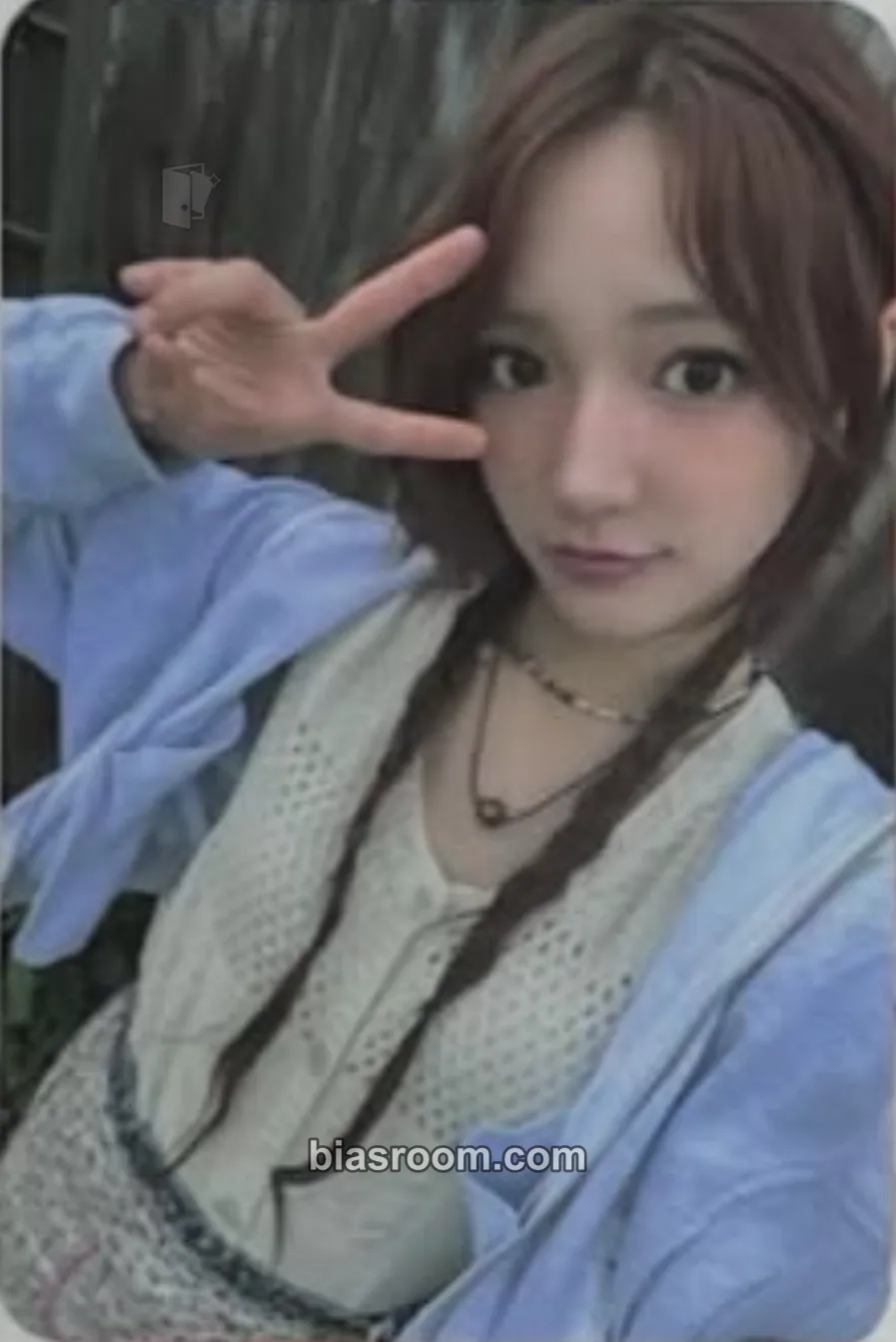 Jiyu KiiiKiii x Thursday Island Photocard - KiiiKiii - KiiiKiii K-pop photocard