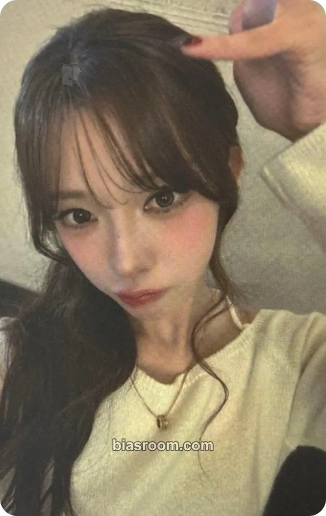 Haruna cloud palace ~ false awakening Photocard - Billlie - Billlie K-pop photocard