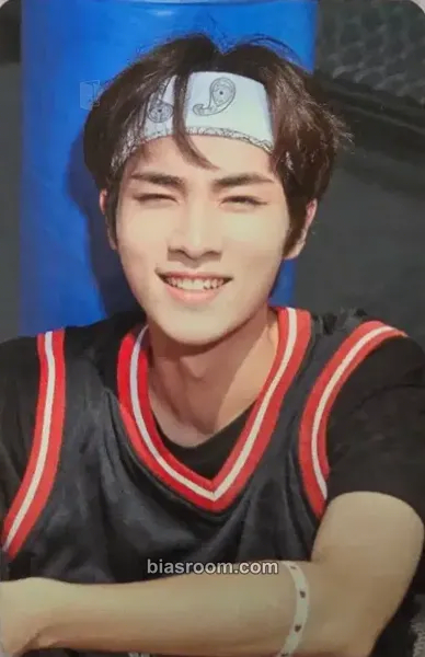 Xiaojun 2020 Season's Greetings Photocard - WayV - WayV K-pop photocard